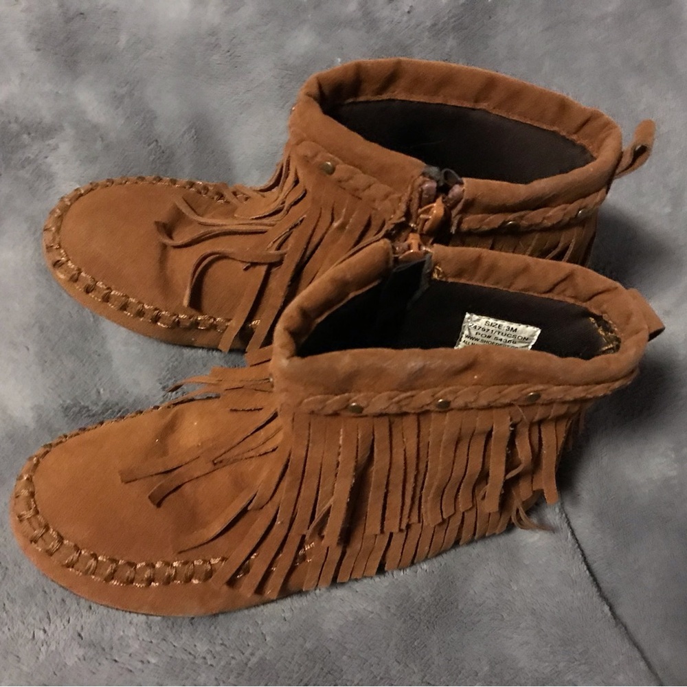 Fringed Suede Ankle Boots, by Hot Cakes - Girls Brown, Sz 3